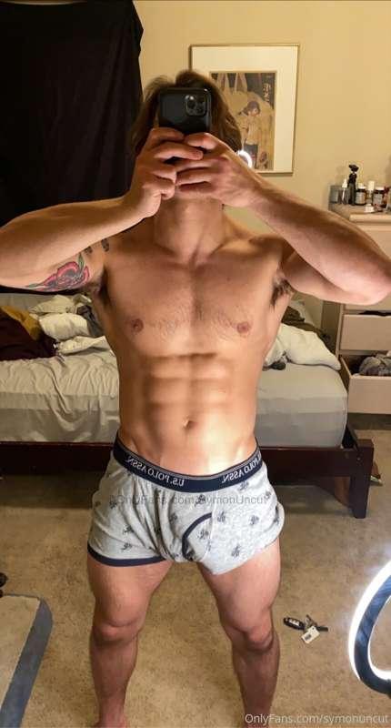 Body. Watch me strip and play with my big cock at the end😈