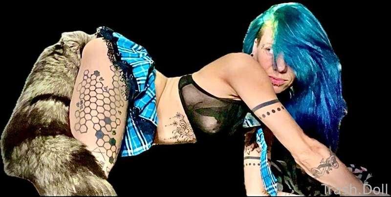 trashdoll image #0