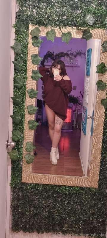Una foto con ropa de vez en cuando no les hace daño ajajaja ..