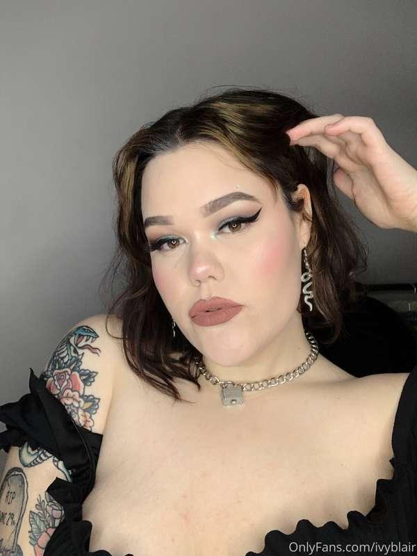 No new nudes this morning, just my face and I hope everyone’..
