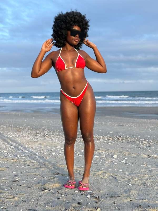 ebonybuttspremium image #0