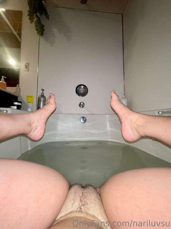 FREE TOES I REPEAT FREE TOES!