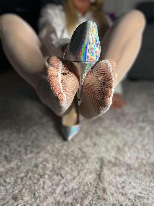 pretty_feet_39 image #2