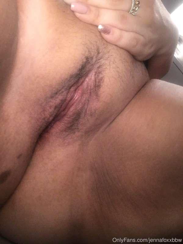 Fat ass clean pussy