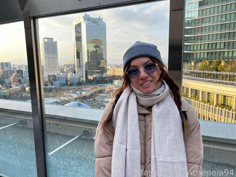 Some pics from Osaka, these days ive been walking and running around, my feet are tired and hurting, i will a feet massage once i get back! Hope u like these views pf the city 😜

#fyp #sfw #japan #osaka #latina #mexicana #teen #travel #skinny