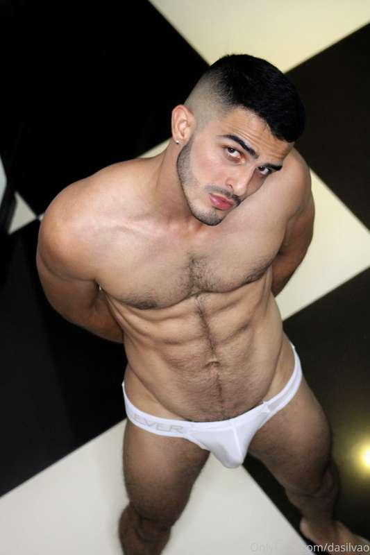 Do you think that face is from a "good boy", or hides some e..