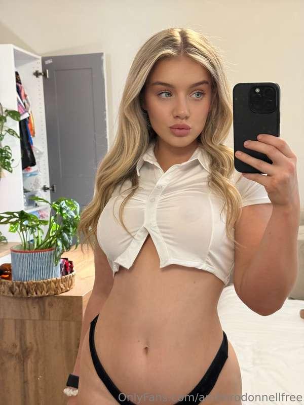 you want to see the full video I made in this outfit??👩🏼‍🏫 D..