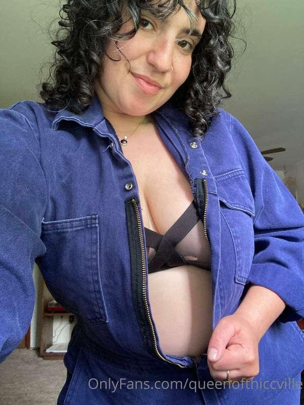 Need help fixing your car babe?
