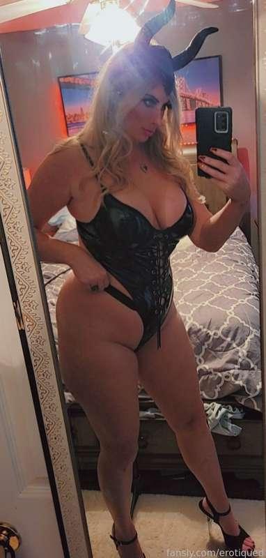 erotiqued image #22