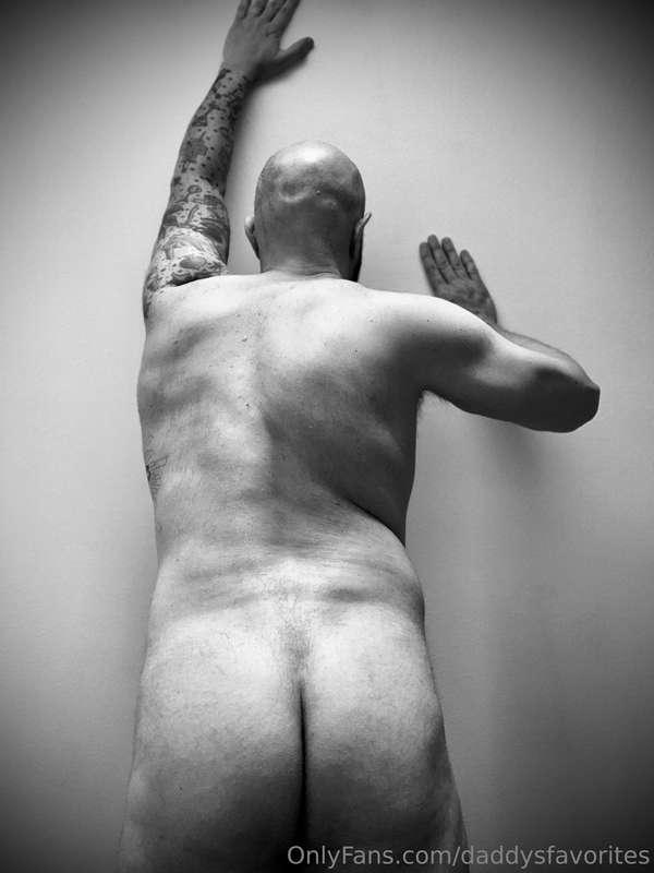 Boysss, you know what Daddy wants now?? 