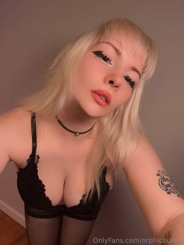 my mind’s blank… what should I tease you with next? 😏