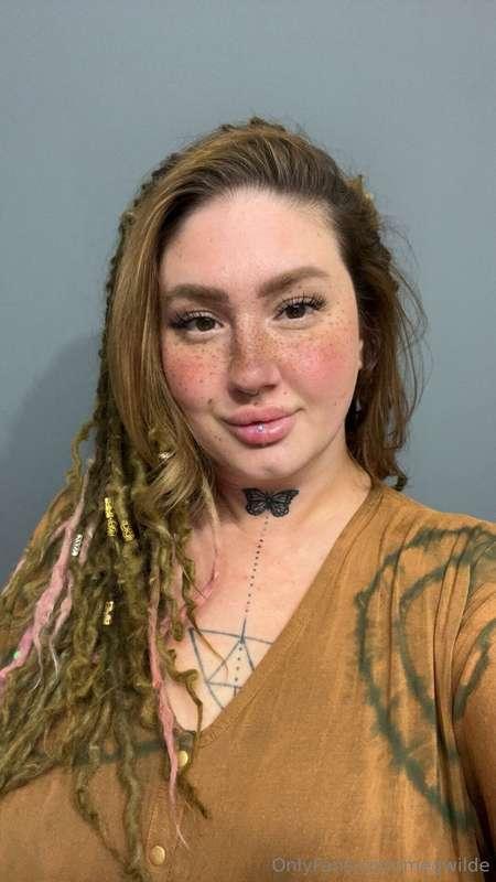 😘