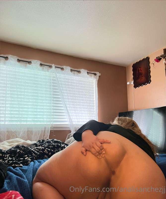 That booty hole 😋