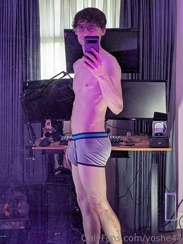 My PC died, so it's been hard to stream and upload lately. W..