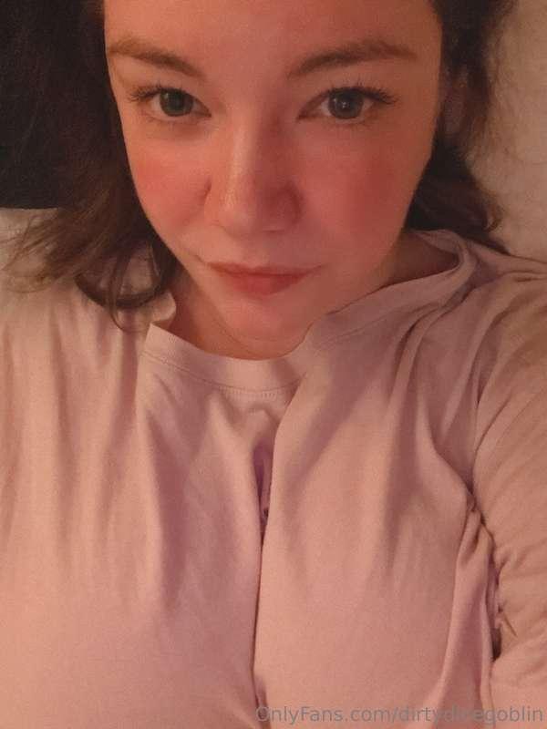 Hey, it’s me! Your night time snack 🥰