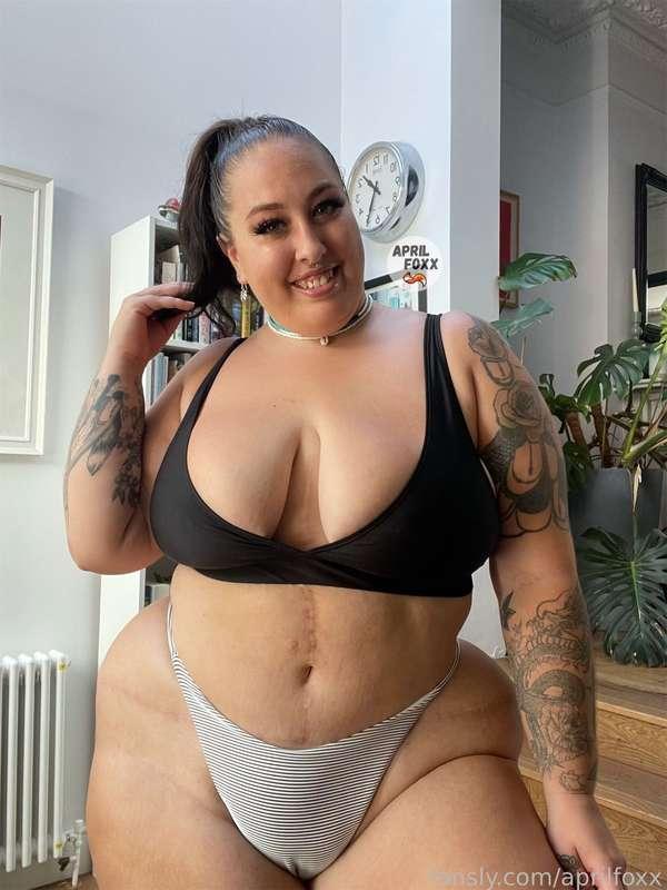 can you handle my curves?

#nudes #sextapes #sexting #videocalls #pussy #brunette  