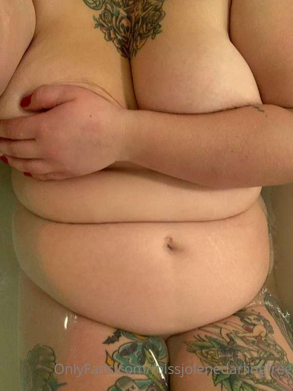 Bath time! 

Tip $10 for uncensored