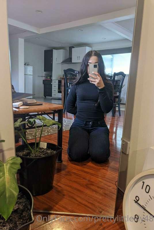 Cold days = more clothes
More clothes = sad times 
😭😂❤