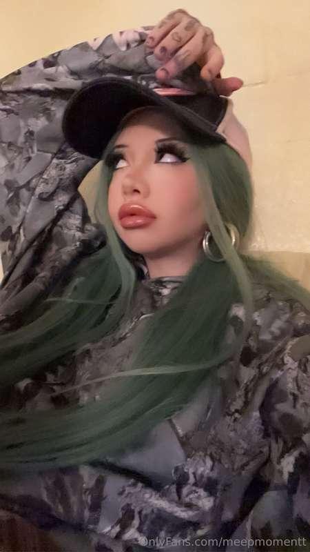 wasn’t trying too hard, but this onee came out kinda cute so..