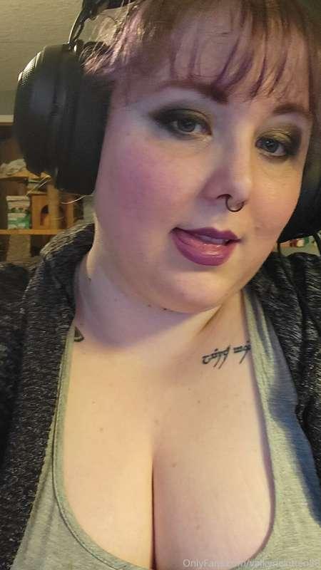 About to have a game night on the computer but wanted to sho..