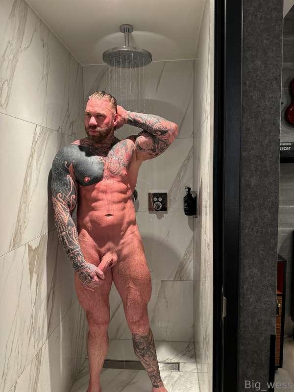 Lets shower together 😈