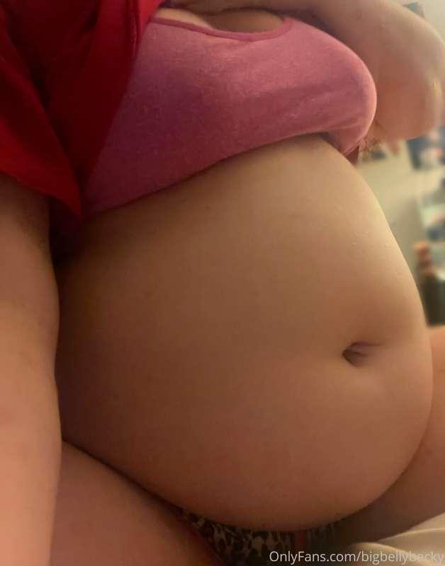 bigbellybeckyofficial image #0