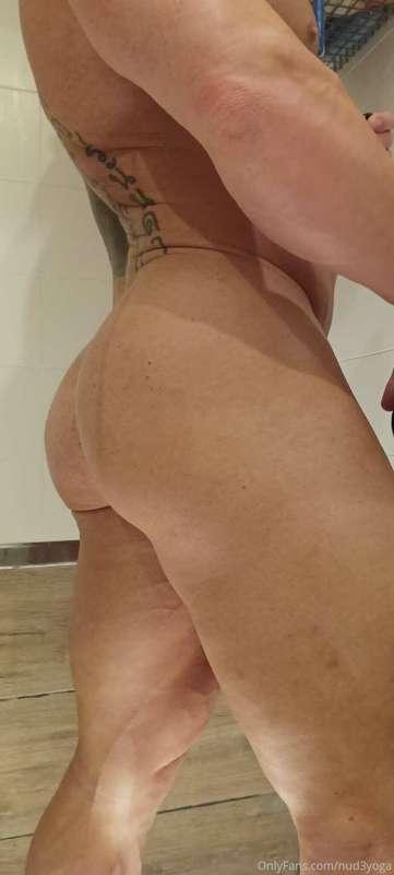 But show 🍑🍑🍑
