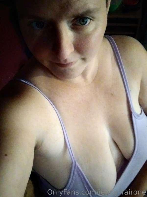 Be sure to tip..Those tips get me out of my clothes and I lo..