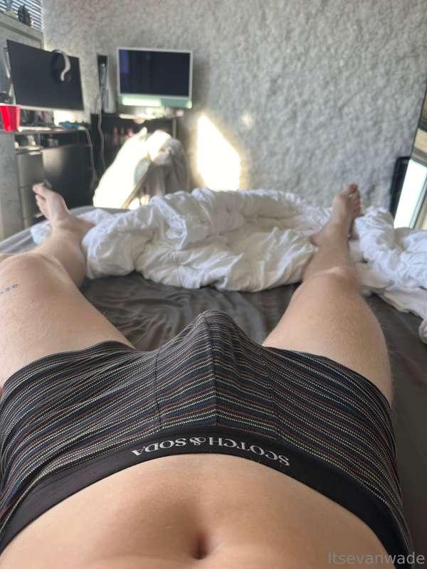 I need a hole this morning 🥰 also I’m thinking about doing a..