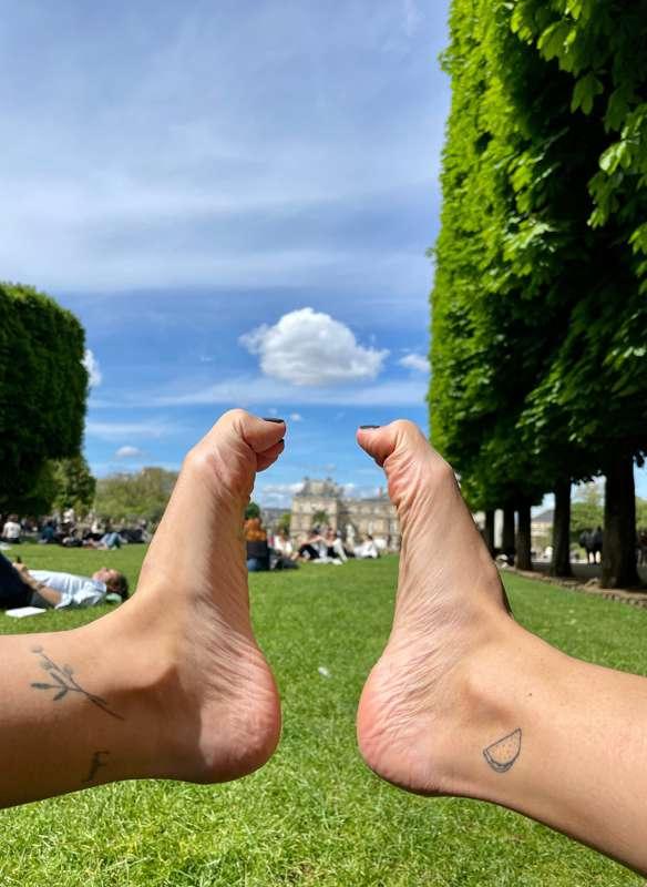 What would you do if you sat next to me in the park? 🥵🥵

Kis..