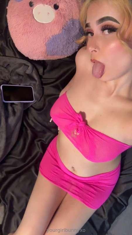 To see me take this off go to @playwbunnyyxo and receive all..