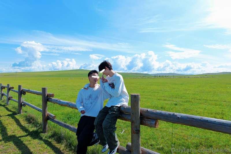 📸 | We were in the prairie, and Takki was so happy, just lik..