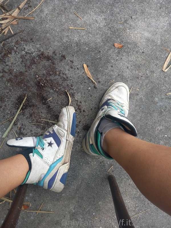 dirty shoes😁