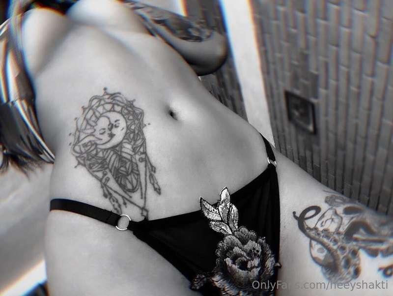 Una de mis flores favoritas son las rosas ❤️😈