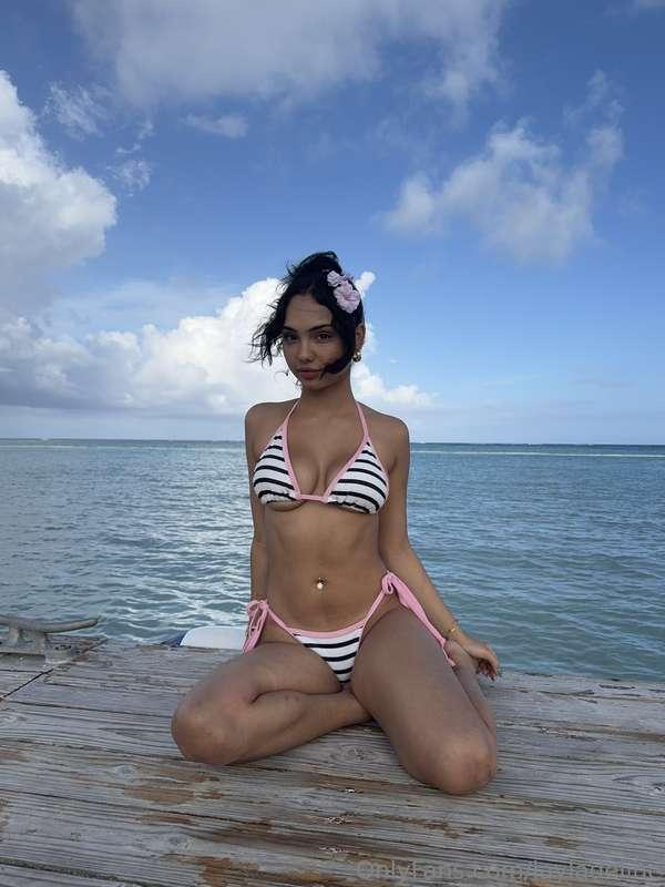 The cutest bikini you'll see today 🔥