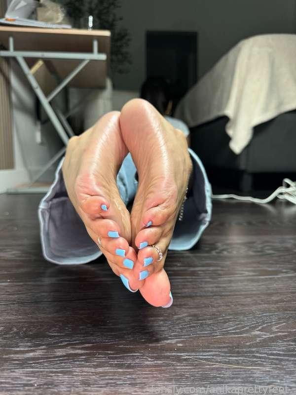 anikaprettyfeet_ image #14