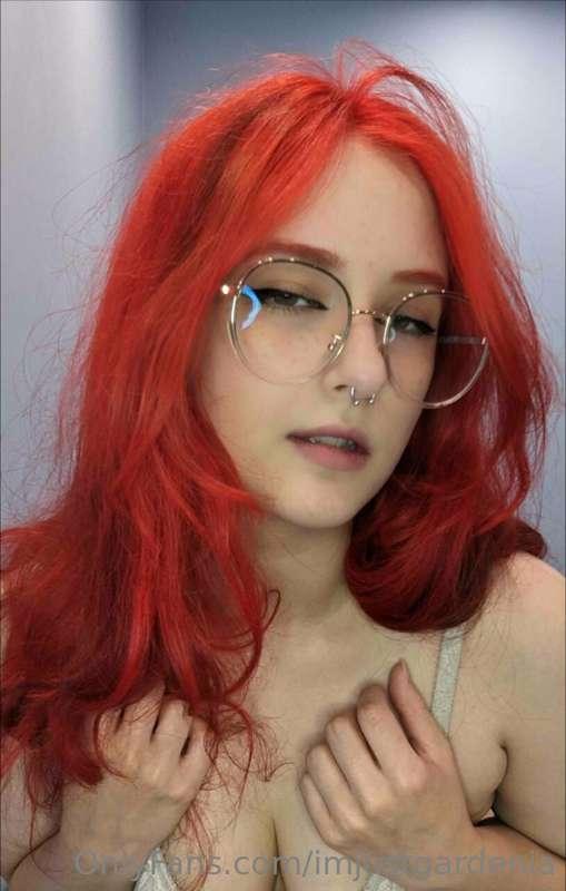 💥❤️ @sweetheart_jasmin FREE PAGE ❤️💥

Do you like my hair?😋🥰..
