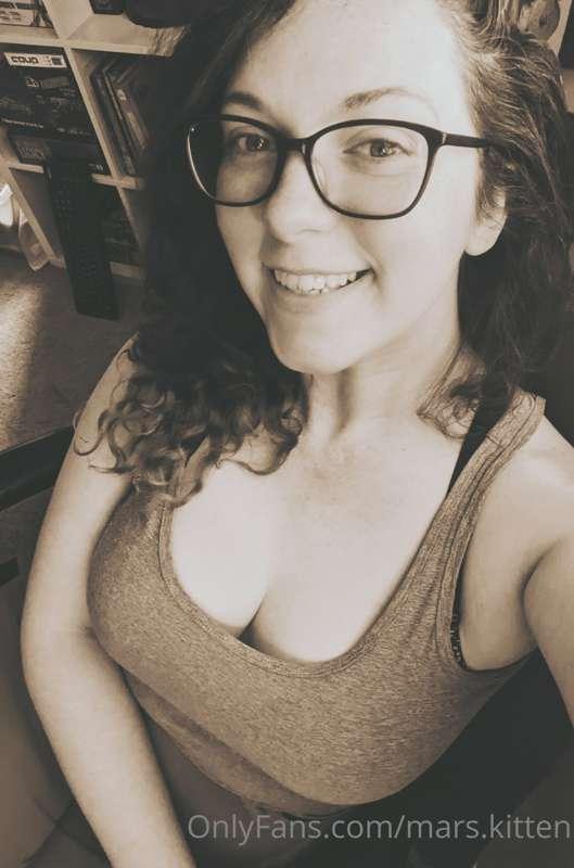 Ok! Apparently it was my modem! The new one will be here Fri..