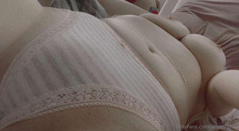 Swipe to see my premium pussy 😍🫦💦