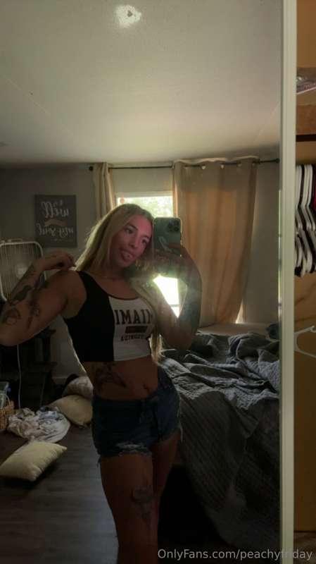 It’s saturday! I’m doing a special deal of $25 custom pics t..