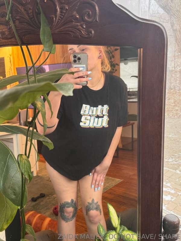 Good morning from your fav butt slut! 💗