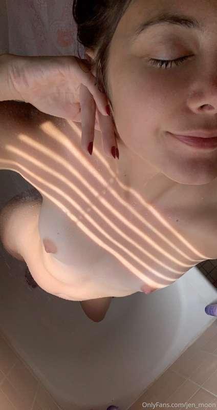 shower then booty.. click right 