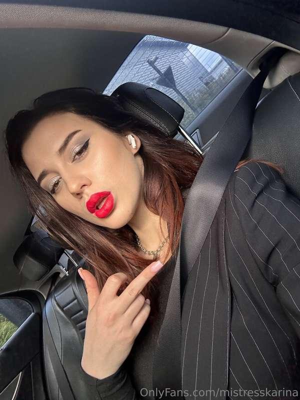 Does my lipstick make you weak?