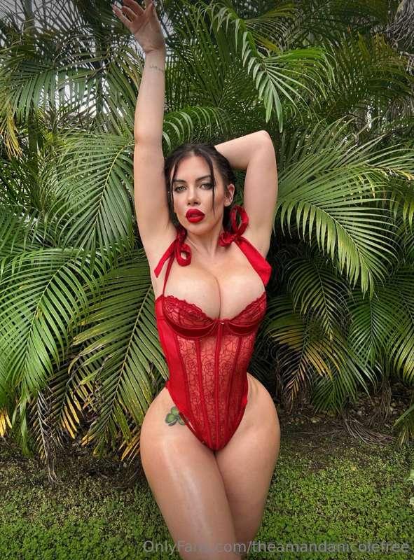 ### Is red my color? 🍒 😏
