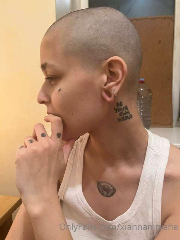 It's raining outside, think it's a great time to have sex ? ..