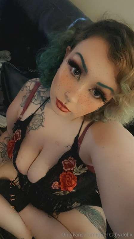 POV I’m begging to suck you off