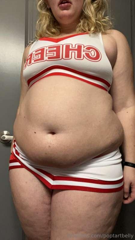 Fatty cheerleader🐷