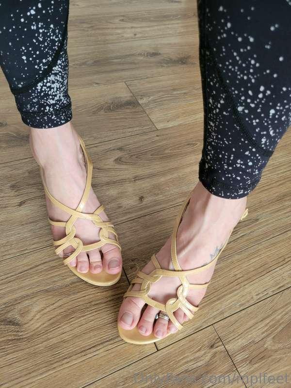 So my MIL is always going on about her Stuart Weitzman heels..
