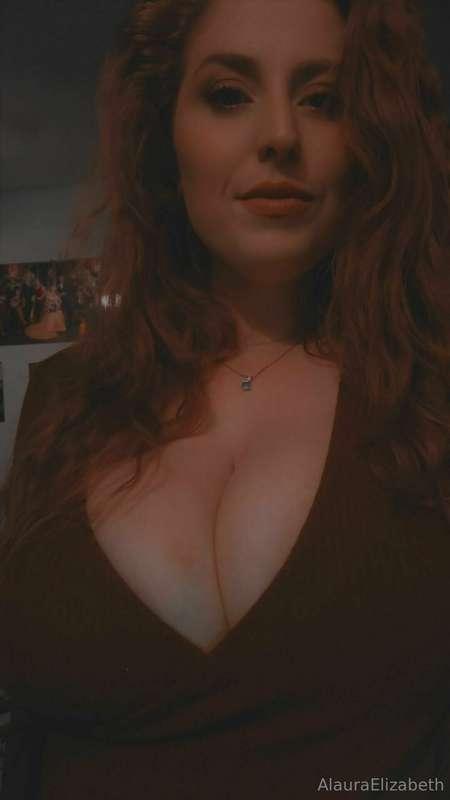 alauraelizabeth image #0