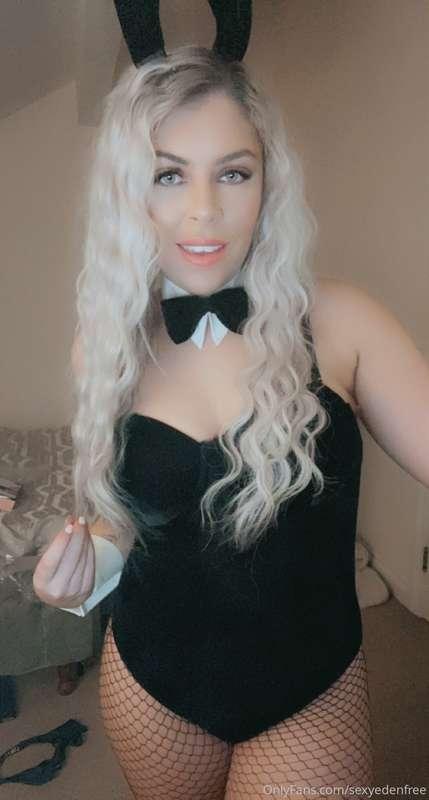 Happy Easter 🐣 
Watch me be a naughty bunny and play with my..